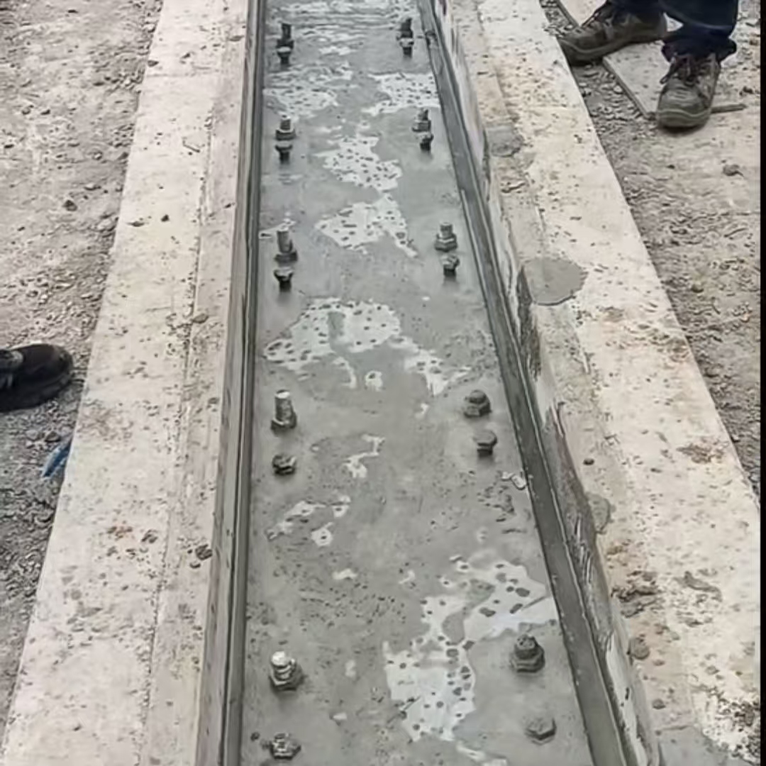 桃园市港口码头起重机龙门吊重型机械设备稳固用早强快凝轨道胶泥