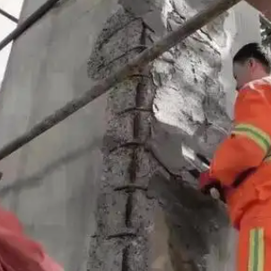 桃园市梁板柱楼梯空洞蜂窝剥落露筋等表面破损修补用高强聚合物修补砂浆